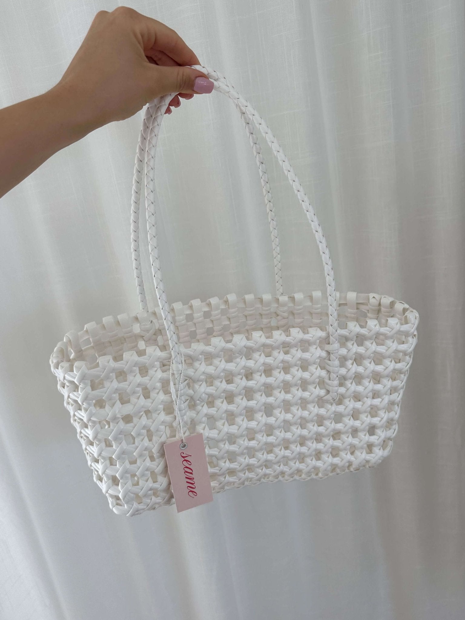Crishell Hollow Woven Bag