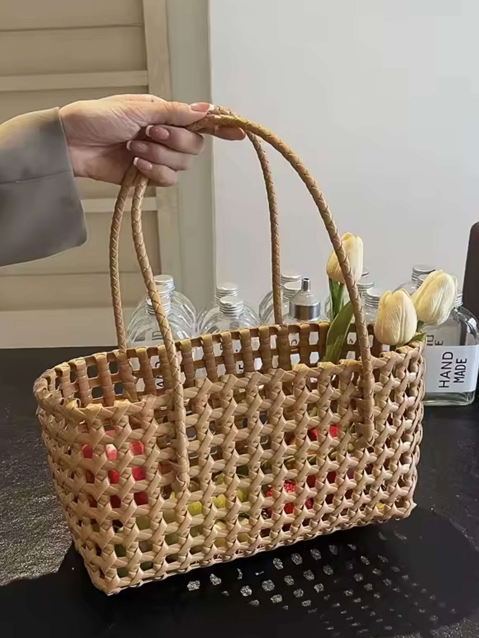 Crishell Hollow Woven Bag