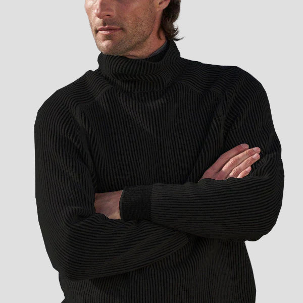 Elegant Men’s Cashmere Turtleneck Sweater