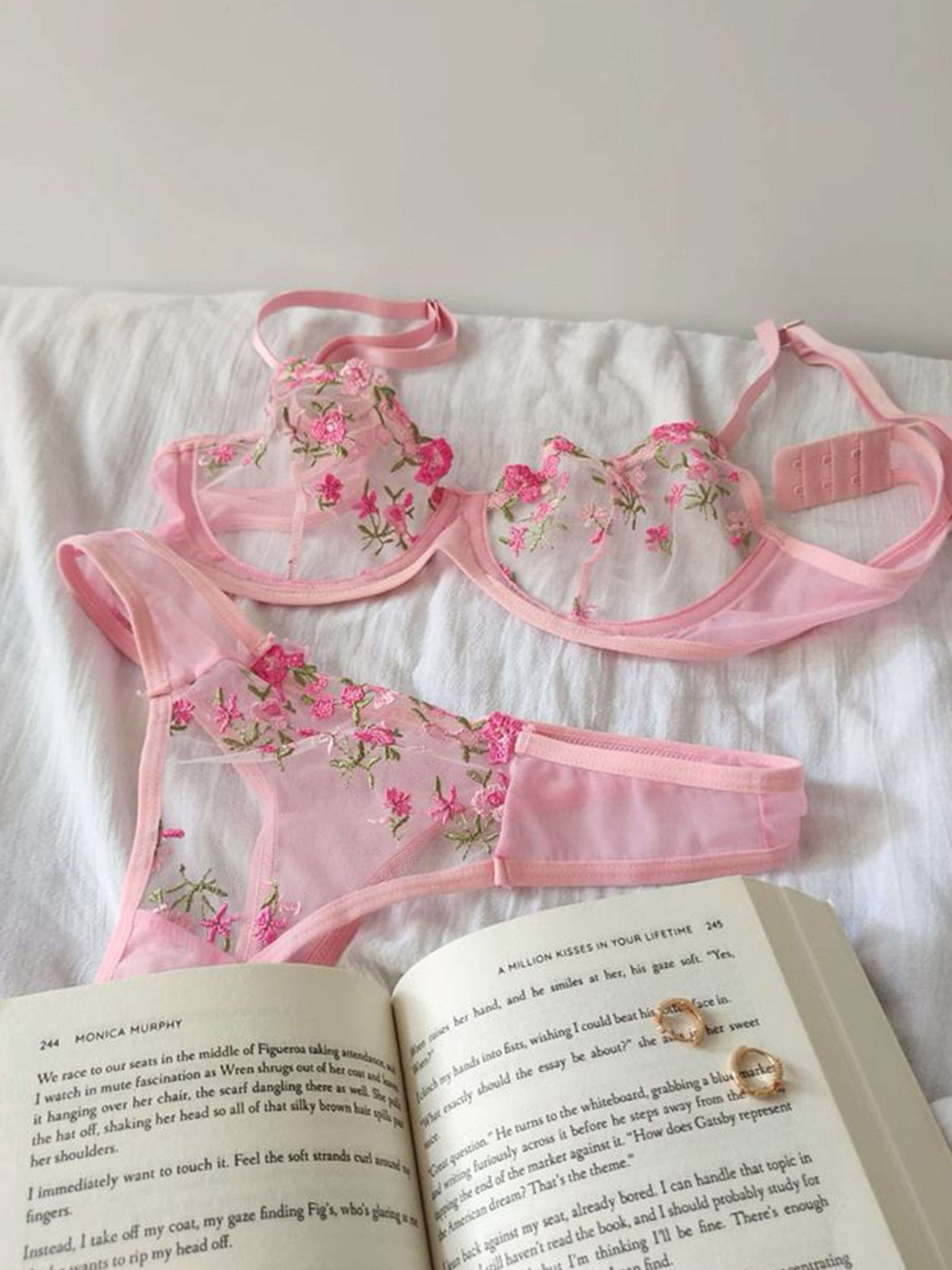 Kyla Lingerie Set